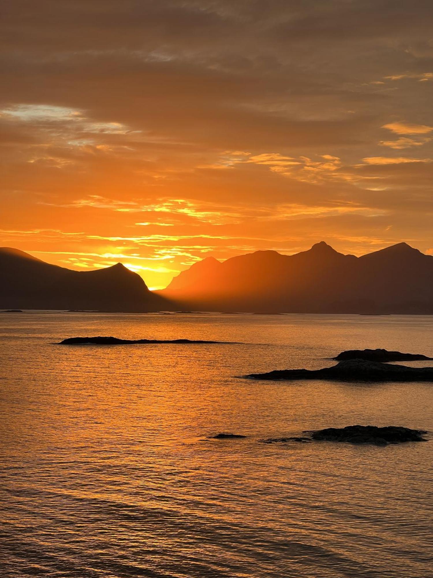 Henningsvaer Lofoten New Apartment Ngoại thất bức ảnh